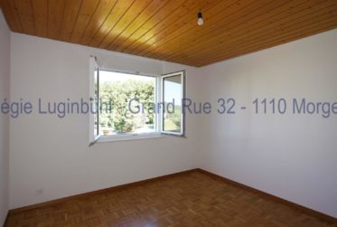 A deux pas de la gare, grand 3.5 pièces dans les combles
