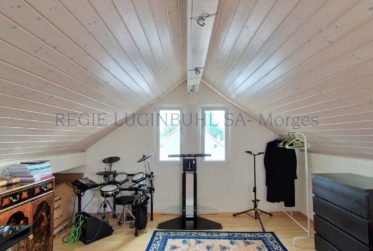 Grand appartement de 5.5 pièces en triplex dans immeuble en PPE