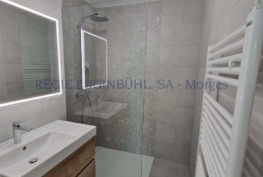 Bel appartement de 3.5 pièces d’env. 87m2 situé au 1er étage d’un nouvel immeuble